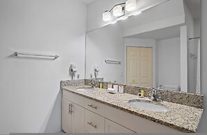 Modern 3 Bed Villa Newly Renovated Prime Location