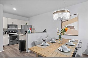 Modern 3 Bed Villa Newly Renovated Prime Location