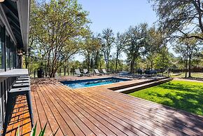 Hot Tub Fire Pit Pool Game Room