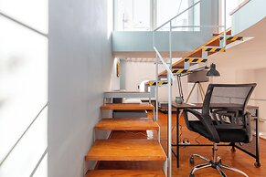 Athenian Getaway Villa by Athenian Homes