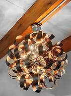 The Lincoln Boutique Motel