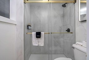 The Lincoln Boutique Motel