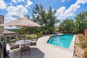 Exceptional Lake Travis Estate w Pool