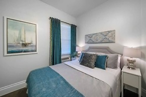 Exceptional Lake Travis Estate w Pool