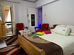 2 Bedroom Apartment With Balcony