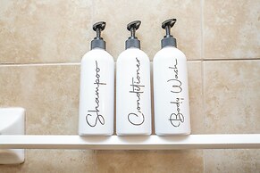 Cozy 3 Bedroom/Great Location