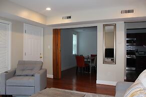 Cozy 3 Bedroom/Great Location