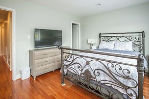 Cozy 3 Bedroom/Great Location