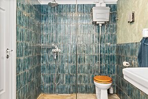 Central studio apartment