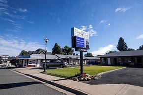 Blue Pine Motel