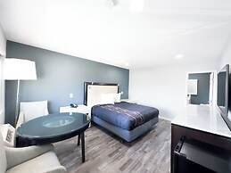 Courtesy Inn and Suites