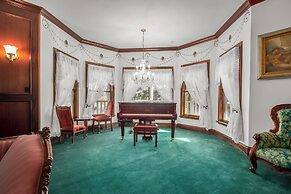 Luxary Castle & SPA near Skiing Resort