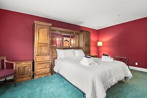 Luxary Castle & SPA near Skiing Resort