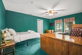 Luxary Castle & SPA near Skiing Resort