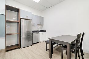 Cozy 1BR Lakeside Retreat