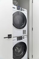 Cozy 1BR Lakeside Retreat