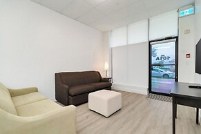 Cozy 1BR Lakeside Retreat