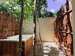 Estudio con Jacuzzi Privado NAIA B8