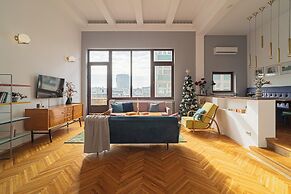 Spacious 3BR Atrium Penthouse, Balcony, Cismigiu