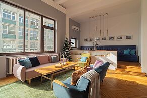 Spacious 3BR Atrium Penthouse, Balcony, Cismigiu