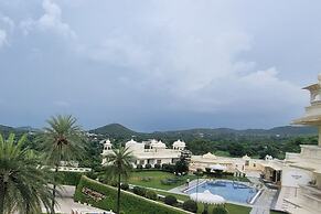 Labh Garh Palace Resort & Spa
