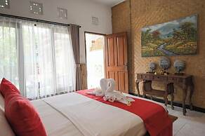 Tiga Naga Villa
