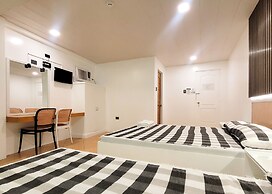 Green Meadows Hotel & Restaurant