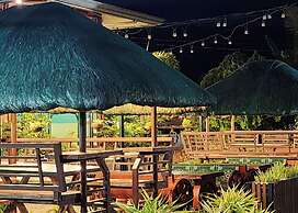 Green Meadows Hotel & Restaurant