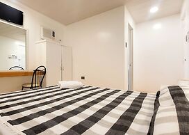 Green Meadows Hotel & Restaurant