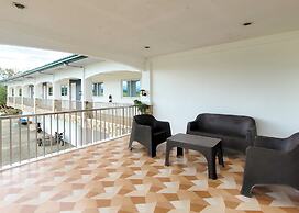 Green Meadows Hotel & Restaurant