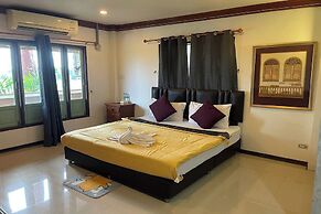 Ruenthai Ayutthaya Resort And Restaurant