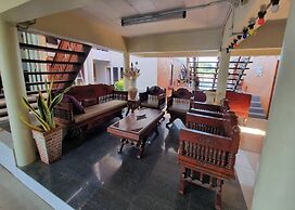 Ruenthai Ayutthaya Resort And Restaurant