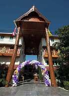 Ruenthai Ayutthaya Resort And Restaurant