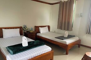 Ruenthai Ayutthaya Resort And Restaurant