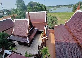 Ruenthai Ayutthaya Resort And Restaurant