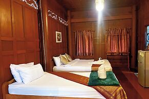 Ruenthai Ayutthaya Resort And Restaurant