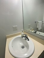 RivetStays - The Peter Suites