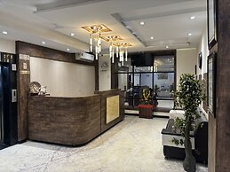 Hotel Opal Courtyard