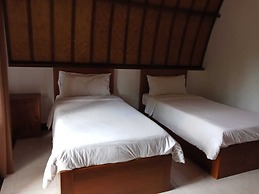 Ratu Cottage by OurStory Travels