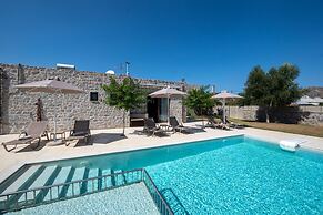 Villa Liatiko With Private Pool
