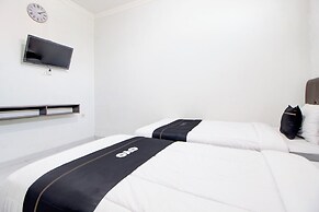 Collection O Omah Joyo Solo Inn Near Keraton Surakarta