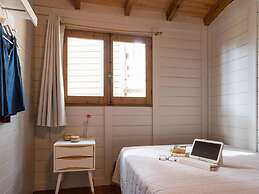 Beautiful Wooden Bungalow With Shared Pool