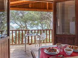 Beautiful Wooden Bungalow With Shared Pool