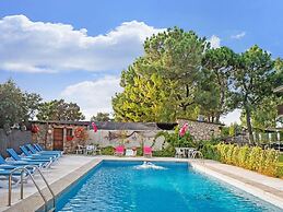 Apartment in Galapagar With Private Terrace