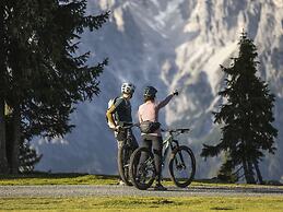 Apartment in Saalfelden With Panoramic View