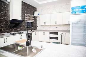 Pula Pula Luxury Hotel and Suites