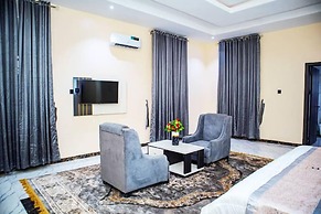 Pula Pula Luxury Hotel and Suites