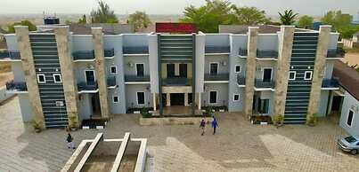 Pula Pula Luxury Hotel and Suites