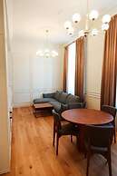Roze Center Apartments