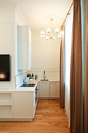 Roze Center Apartments